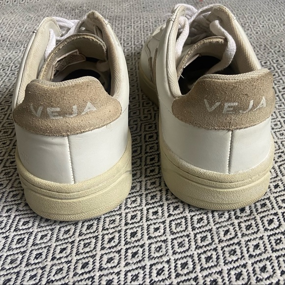 VEJA • V-12 Leather White Sable Sneaker Size 39/US 8 - Picture 14 of 16